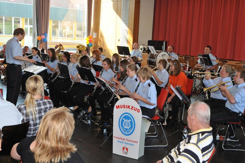 Zweites  Frühschoppenkonzert des Musikzuges der Feuerwehr Gehrden