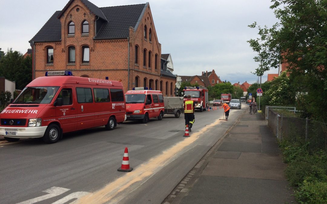 Hilfeleistung – größere Ölspur im Stadtgebiet
