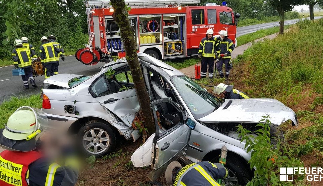 Hilfeleistung – Verkehrsunfall mit eingeklemmter Person