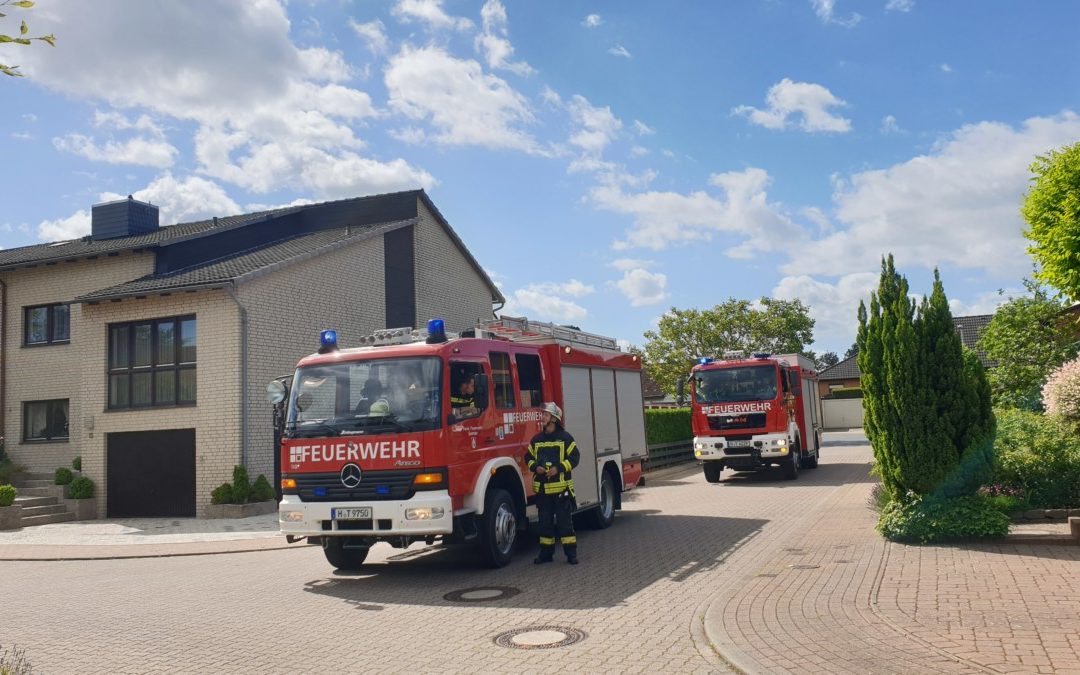 Hilfeleistung – Hilflose Person hinter Tür