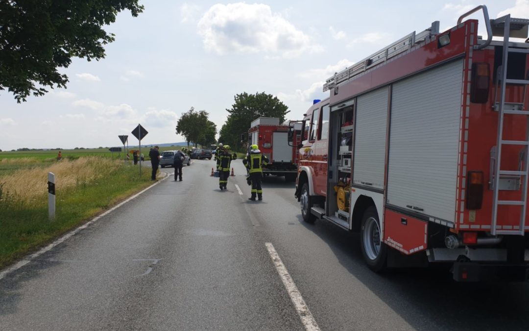 Hilfeleistung – auslaufende Betriebstoffe nach Verkehrsunfall