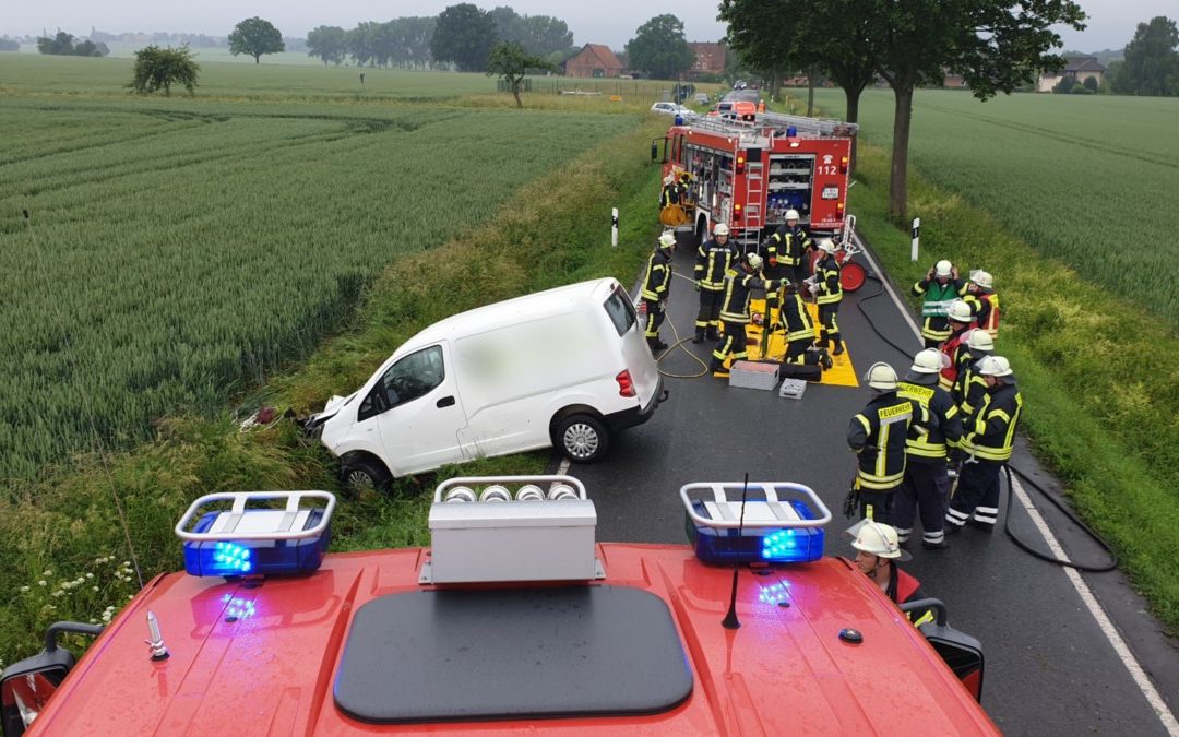 Hilfeleistung – Verkehrsunfall mit eingeklemmter Person