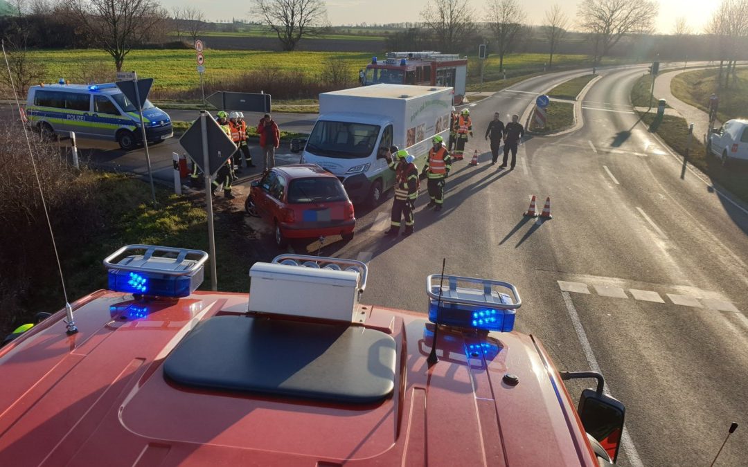 Hilfeleistung – ausgelaufene Betriebsstoffe nach Verkehrsunfall