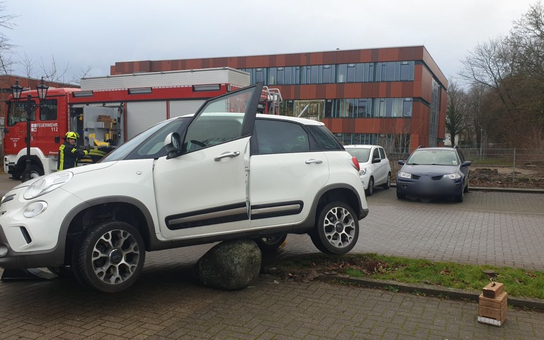 Hilfeleistung – PKW auf Poller