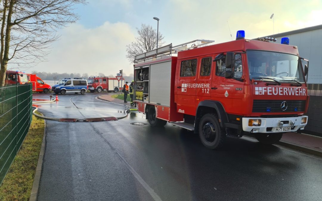 Feuer – Brand in Papierpresse