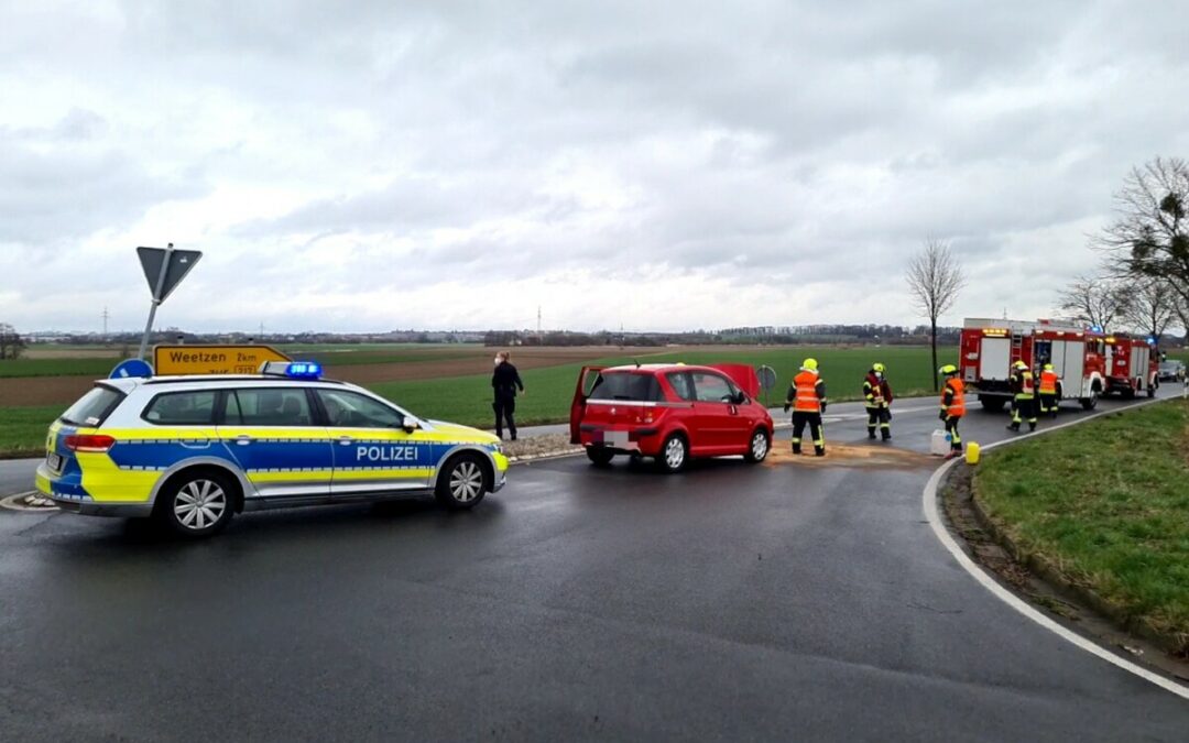 Hilfeleistung – auslaufende Betriebsstoffe nach Verkehrsunfall