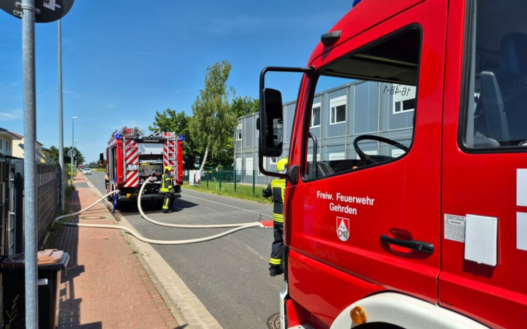 Feuer – ausgelöste Brandmeldanlage/Rauchentwicklung