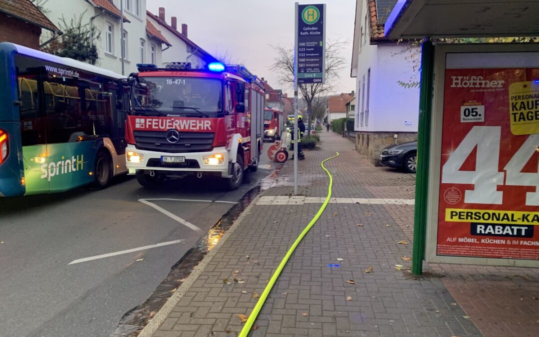 Feuer – brennender Mülleimer