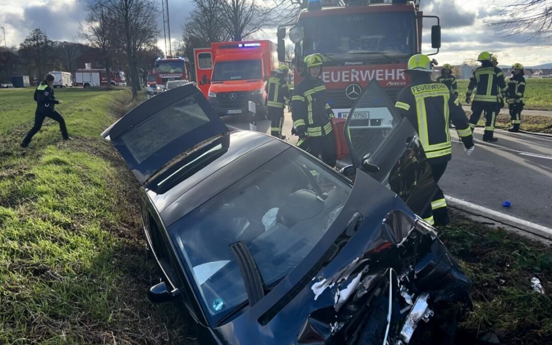 Hilfeleistung – Verkehrsunfall mit eingeklemmter Person