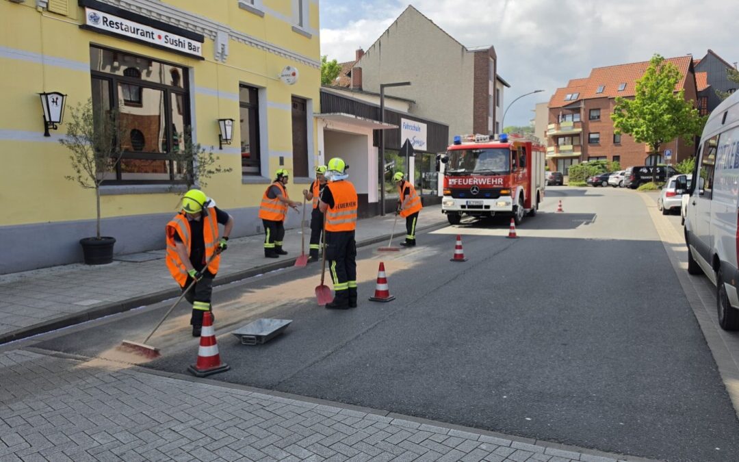 Hilfeleistung – Ölspur durch auslaufenden Kraftstoff