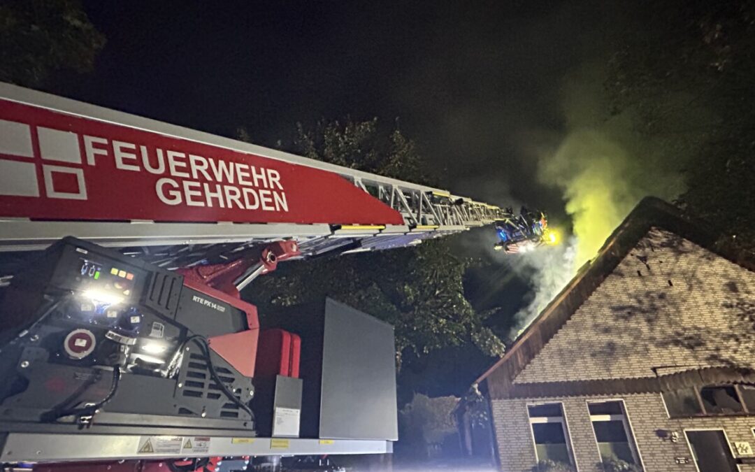 Feuer – Nachlöscharbeiten